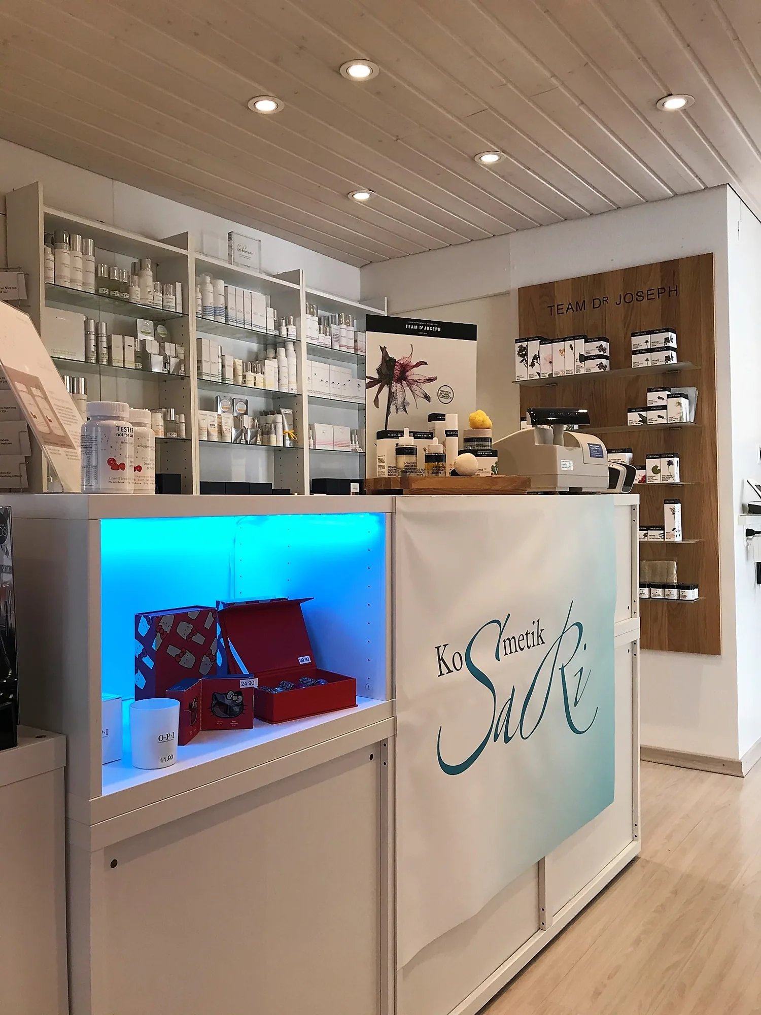 Empfang von Kosmetik SaRi