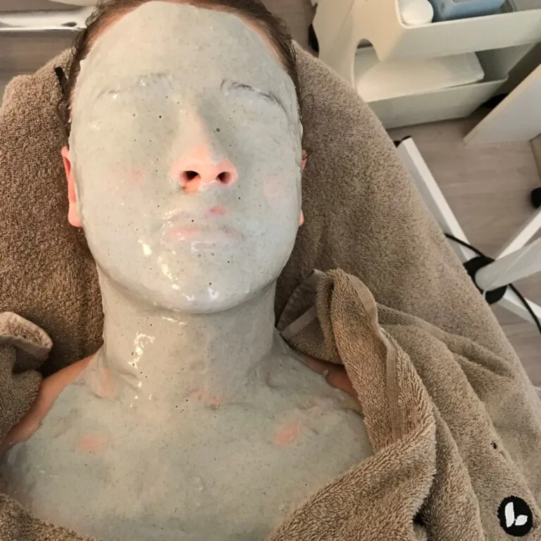 Gesichtspflege bei Kosmetik SaRi